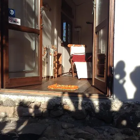 La Casetta Dei Mosaici 펜션 카프라리라